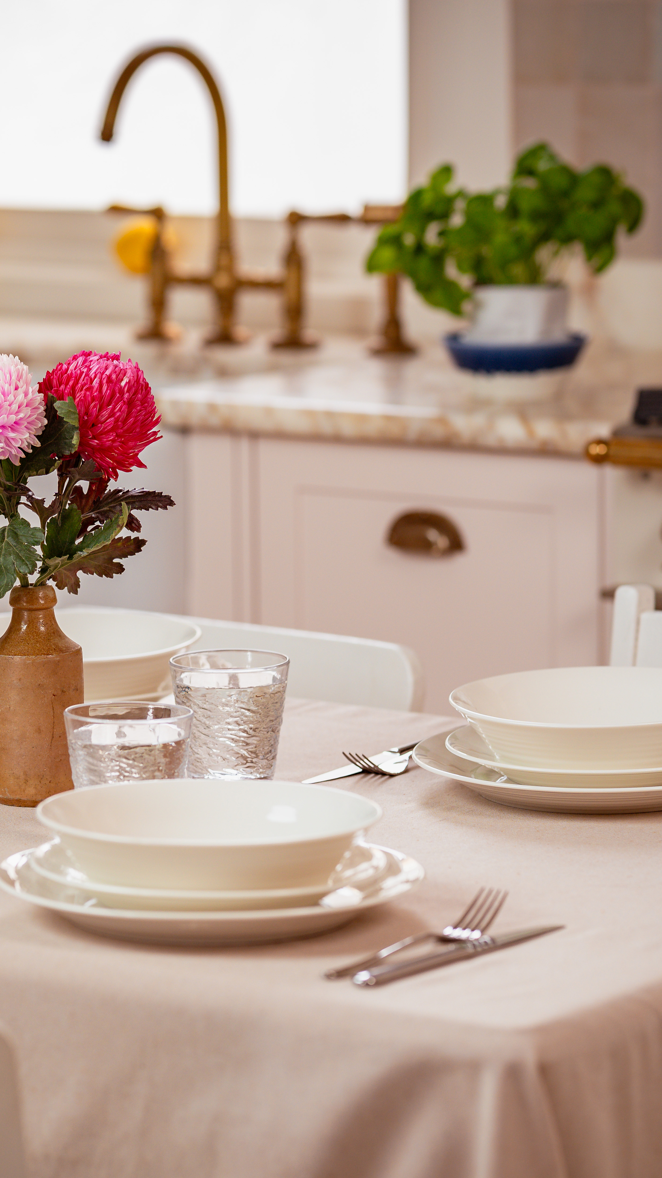 Everyday Dining Done Beautifully