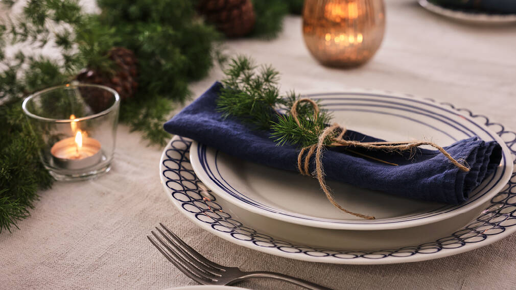 New Years Tableware